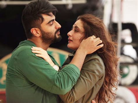 kareena sexy bp|arjun kapoor kareena.